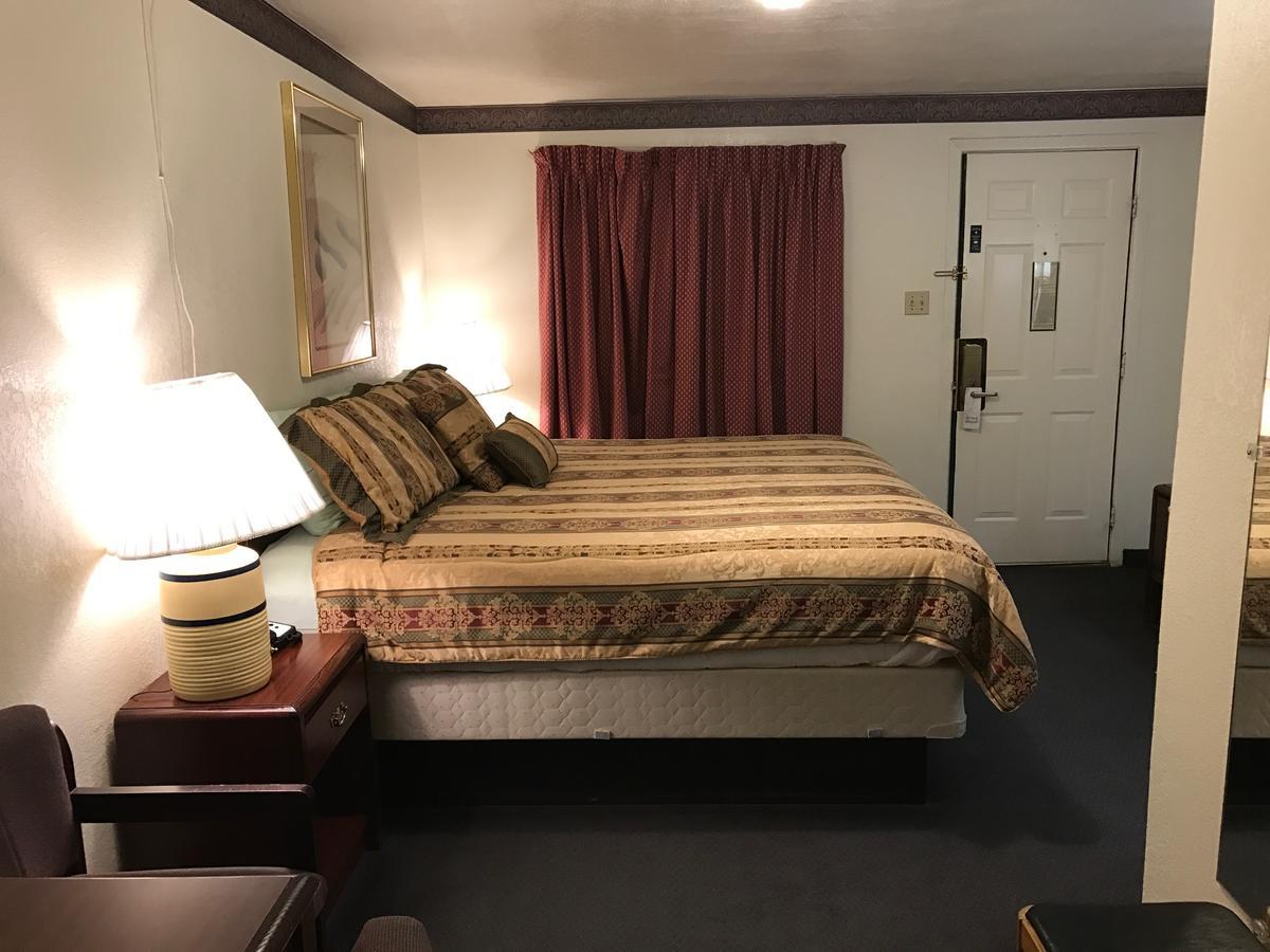 Budget Inn Of Brownfield Extérieur photo