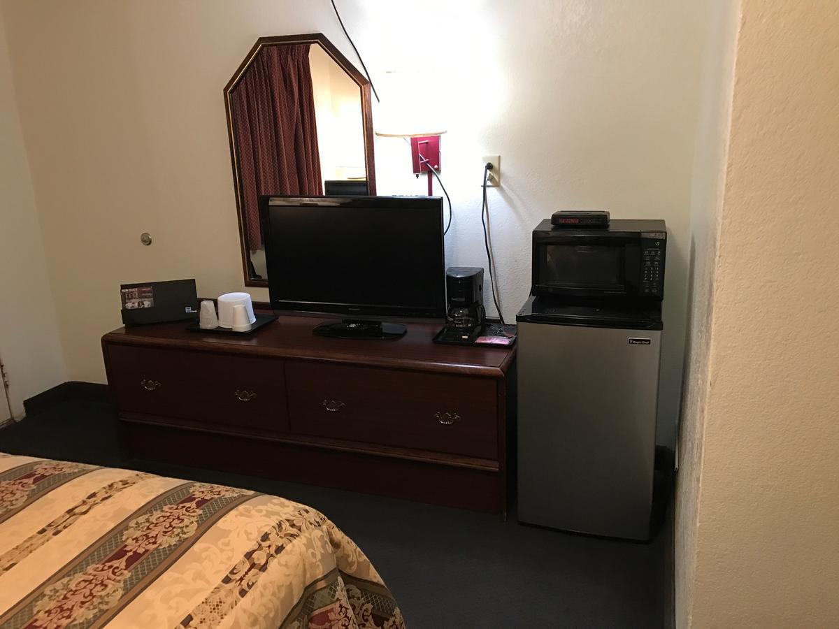 Budget Inn Of Brownfield Extérieur photo