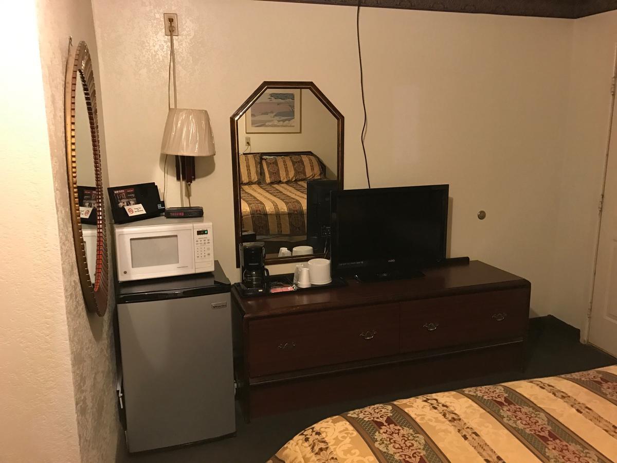 Budget Inn Of Brownfield Extérieur photo