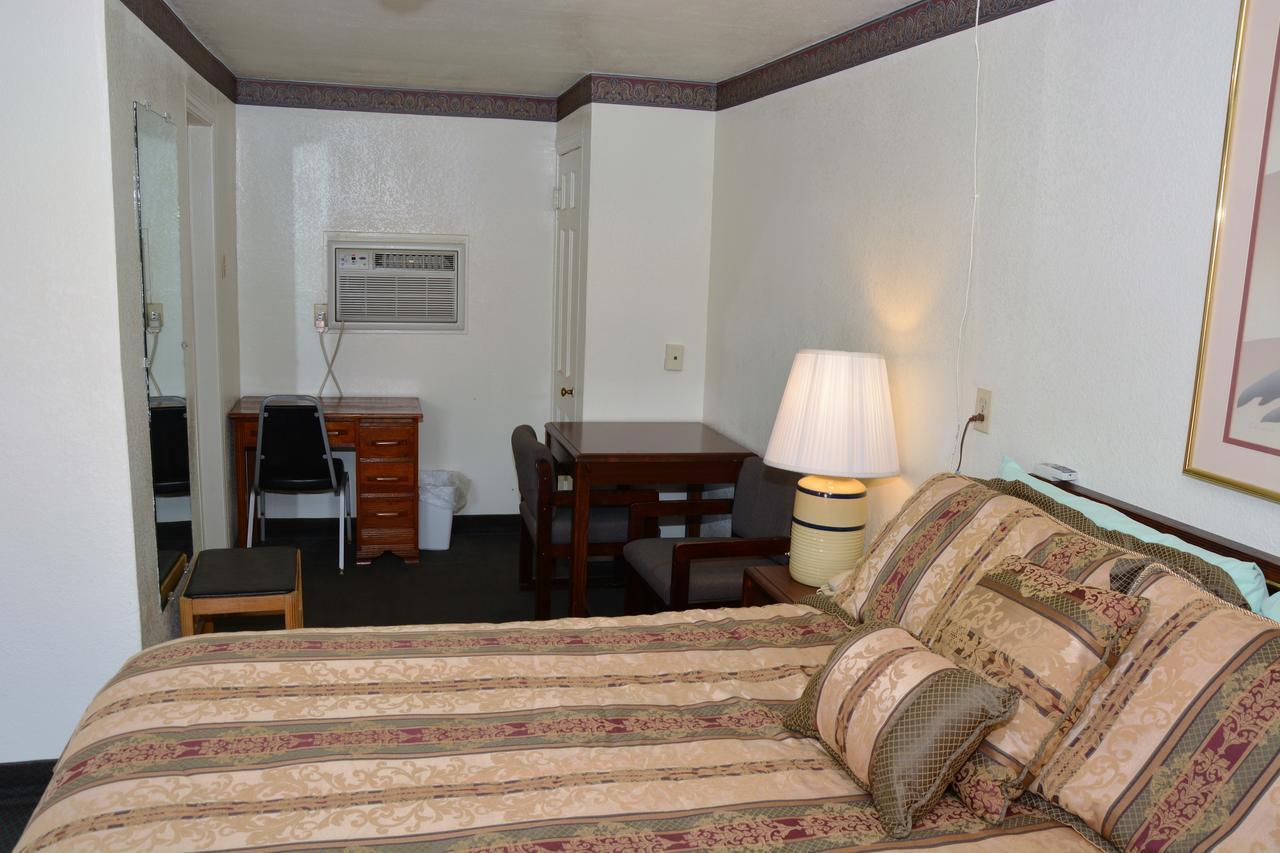 Budget Inn Of Brownfield Extérieur photo